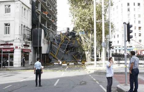 Taksim'deki iskele neden çöktü?