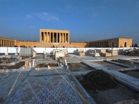 Anıtkabir'in 61 yıllık taşları yenileniyor